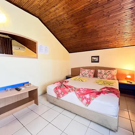 Paradise Homestay szállás Csernomorec