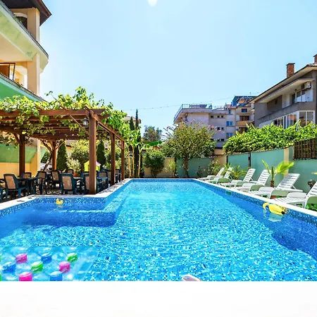 Paradise Czernomorec