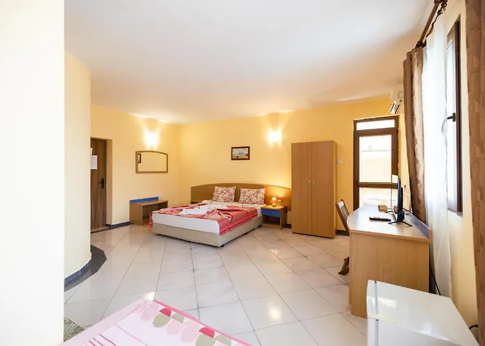 Homestay Paradise Chernomorets